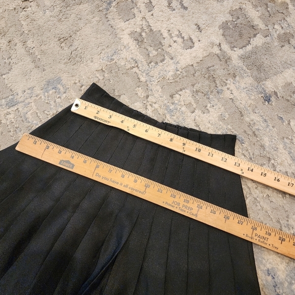Zac Posen × Target Black Pleated Mini Skirt Paperbag waist size 3. - Picture 11 of 16